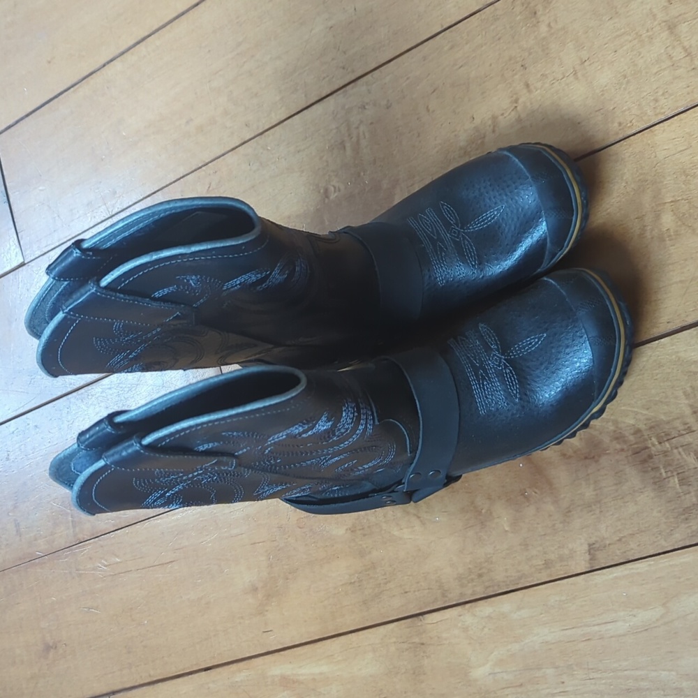 Sorel Slim Western Boots